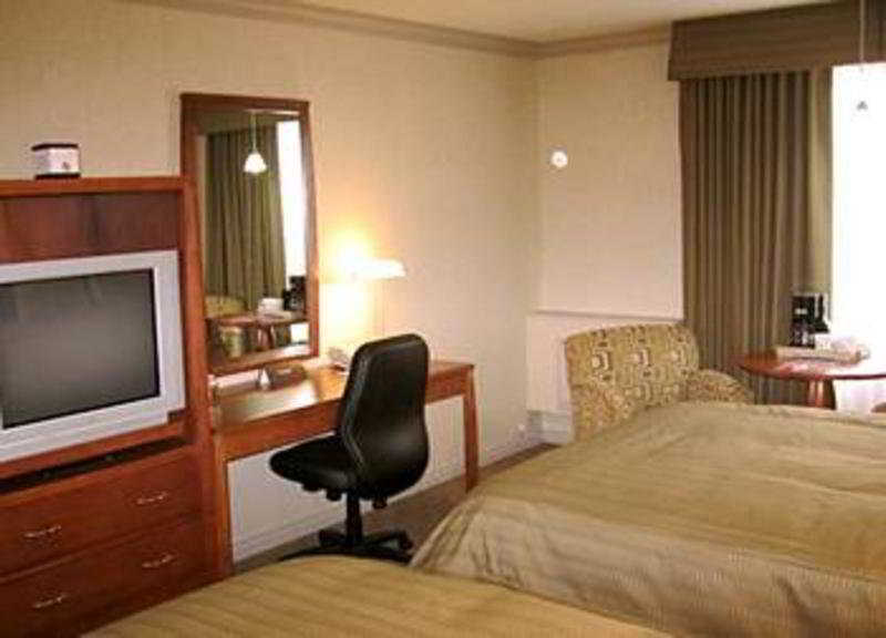 Sandman Hotel & Suites Winnipeg Airport Habitación foto